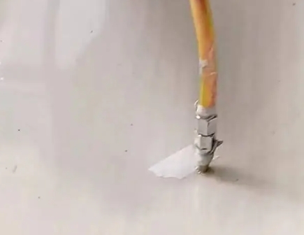 永州瓷砖空鼓维修公司专业解答在瓷砖铺贴过程中，如果使用的砂料过粗（如全部使用了粗砂），可能会导致以下问题